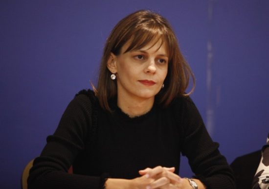 Αχτσιόγλου: Καμία πρόσθετη επιβάρυνση στους αυτοαπασχολούμενους