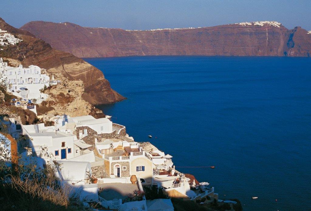 Cyclades_Santorini.jpg