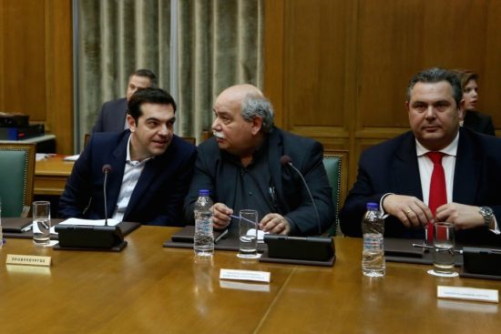 Πλήρης κάλυψη Τσίπρα σε Καμμένο για να «περάσει» την «αριστερή ατζέντα»