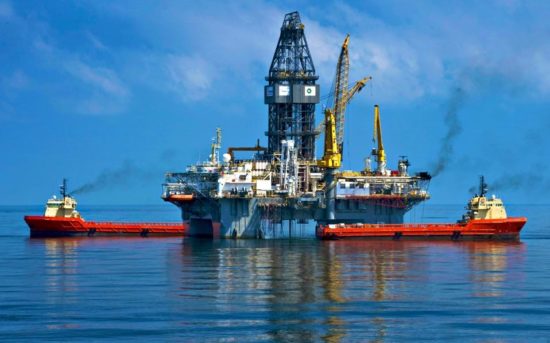 Πιέσεις από ΕΛΠΕ και Γάλλους για τα πετρέλαια στο Ιόνιο