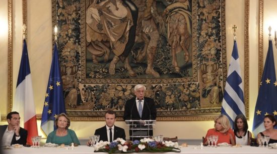 Μηνύματα προς Σκόπια και Τίρανα στην προσφώνηση Παυλόπουλου