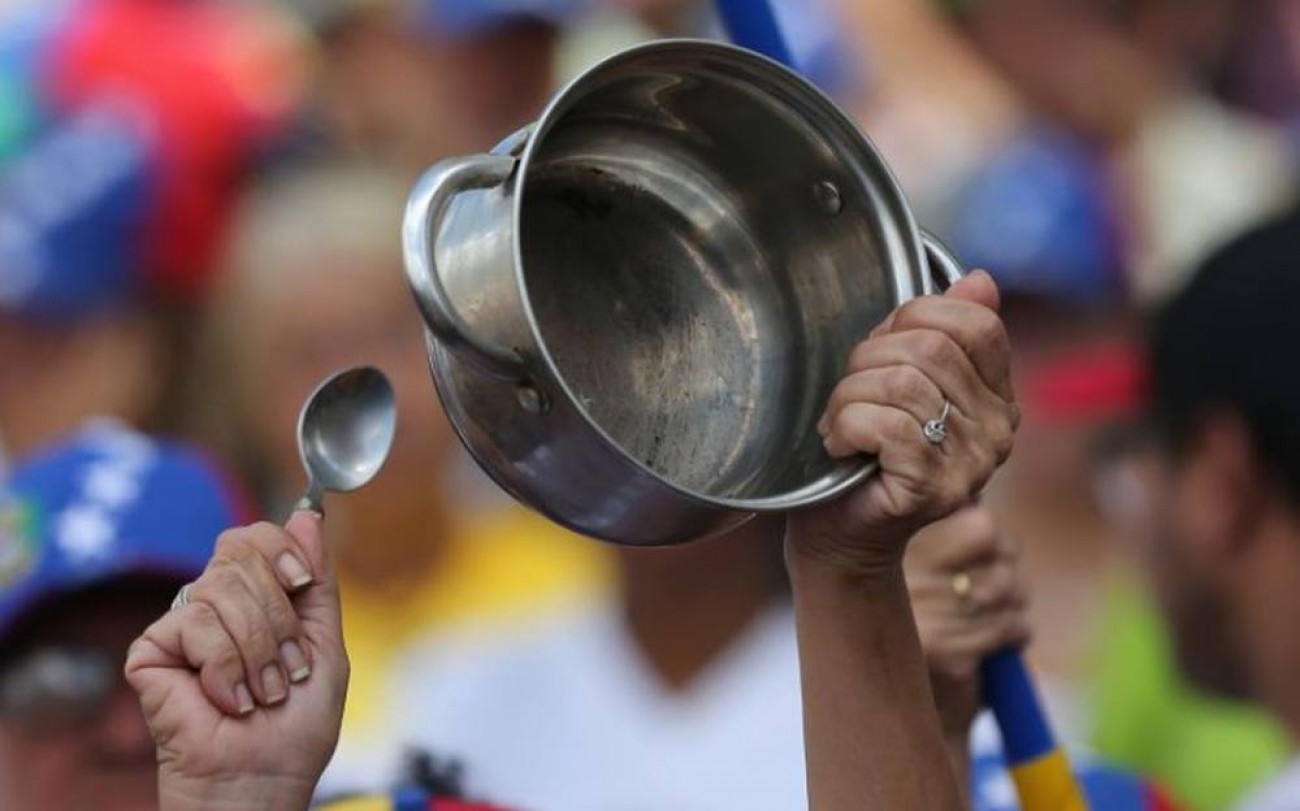 Βενεζουέλα: Ο Μαδούρο αυξάνει τον κατώτατο μισθό στα… 7 δολάρια τον μήνα