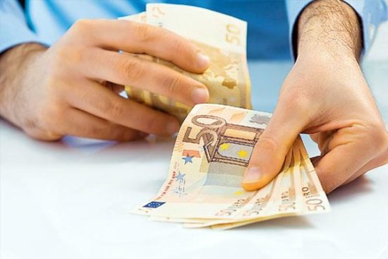 Πώς θα «κουρεύουν» χρέη μικρές επιχειρήσεις, ελεύθεροι επαγγελματίες και «μπλοκάκια»