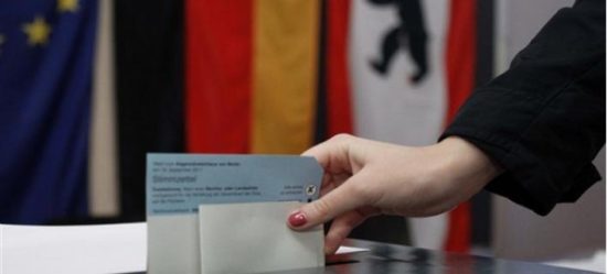 DW: Ελληνικές προσδοκίες από τις γερμανικές εκλογές