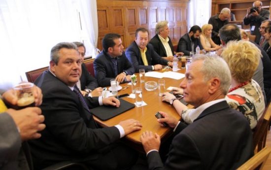 ΑΝΕΛ: «Ναι» στην αλλαγή φύλου με μια δήλωση, «ναι» και την «Τουρκική Ένωση Ξάνθης»