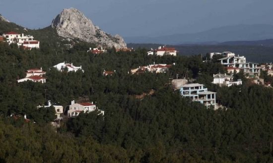 Νομιμοποιούν αυθαίρετα που κρίθηκαν κατεδαφιστέα για να τονωθεί το ταμείο