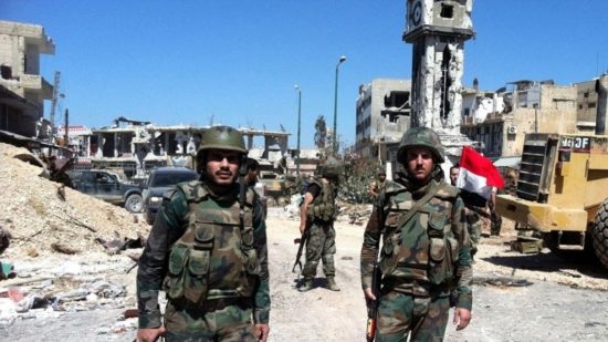 Ο συριακός στρατός ανακαταλαμβάνει σημαντικό κοίτασμα πετρελαίου από το ΙΚ