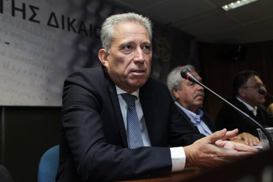 Πώς ο παράγοντας Χρυσόγονος πλήττει το σχέδιο Τσίπρα να «καπελώσει» την Κεντροαριστερά