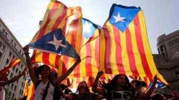 Ρίχνει τους τόνους η Μαδρίτη – Απολογείται για την αστυνομική βία στην Καταλονία