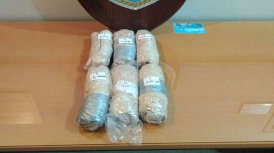 Λίγο πριν περάσουν τα σύνορα, ο σκύλος- ανιχνευτής βρήκε την ηρωίνη