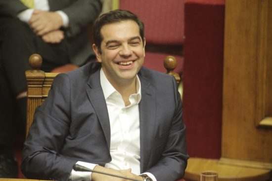 Πανηγυρισμοί Τσίπρα στη Βουλή για τα… καλά αποτελέσματα της λιτότητας
