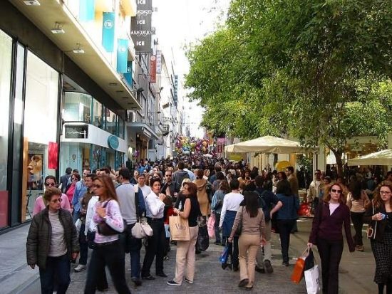 Το 65% λέει μειώστε τους φόρους αντί για φιλοδώρημα σε ψηφοφόρους