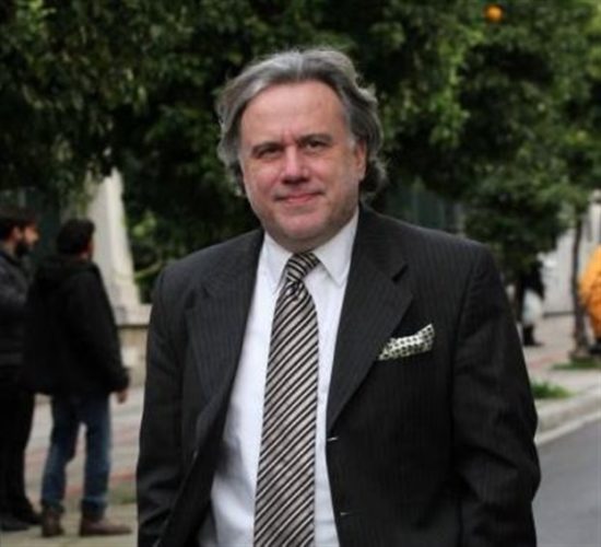 Κατρούγκαλος: Οι συντάξεις δεν μειώθηκαν, οι επικουρικές αναπροσαρμόστηκαν…