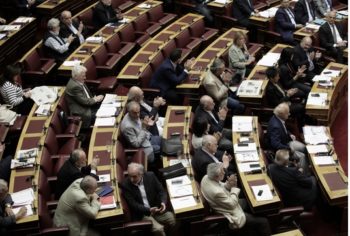 Η ταυτότητα φύλου δοκιμάζει την κυβερνητική συνοχή