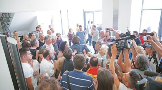 Μετά τις τράπεζες και ο ΕΦΚΑ βγάζει στο σφυρί πρώτη κατοικία