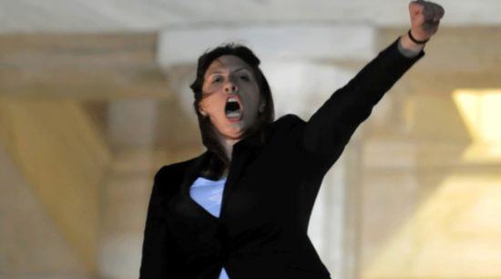 Ζωή Κωνσταντοπούλου: Θα κλείσω όλα τα ΜΜΕ και θα κατασχέσω τις περιουσίες όσων μας έβαλαν στα Μνημόνια!