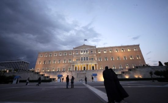 Γραφείο Προϋπολογισμού: Υπερβολική λιτότητα, υψηλά πλεονάσματα και το 2018