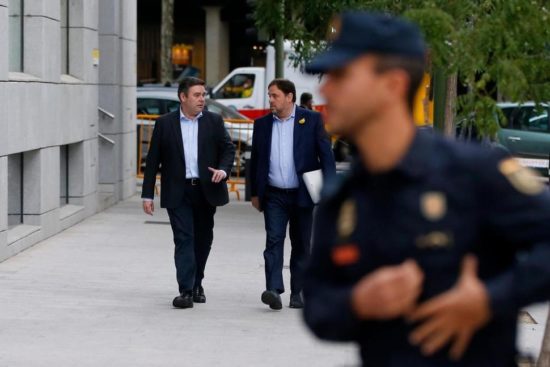 Μαδρίτη: Προφυλάκιση μελών της πρώην καταλανικής κυβέρνησης ζητά η Εισαγγελία