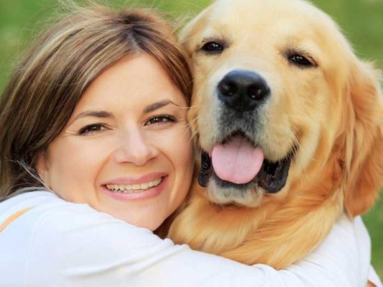 Ένας σκύλος στο σπίτι, μπορεί να σώσει τη ζωή σας, ιδιαίτερα αν είστε μόνοι!