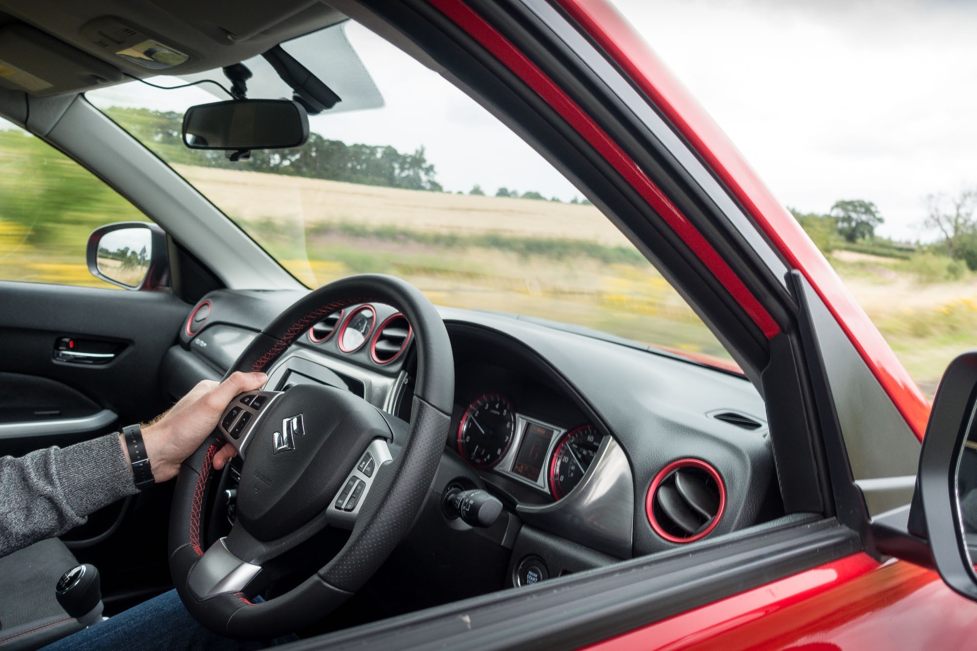 H Suzuki αξιοποιεί την τεχνολογία για να βελτιώσει την ασφάλεια των επιβατών