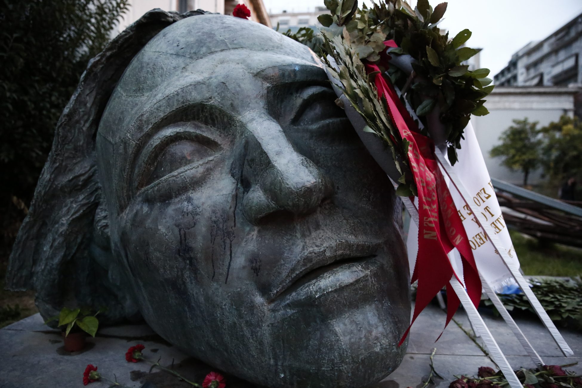 Άνοιξαν οι πύλες του Πολυτεχνείου