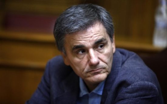 6.000 κατασχέσεις λογαριασμών από την εφορία κάθε μέρα