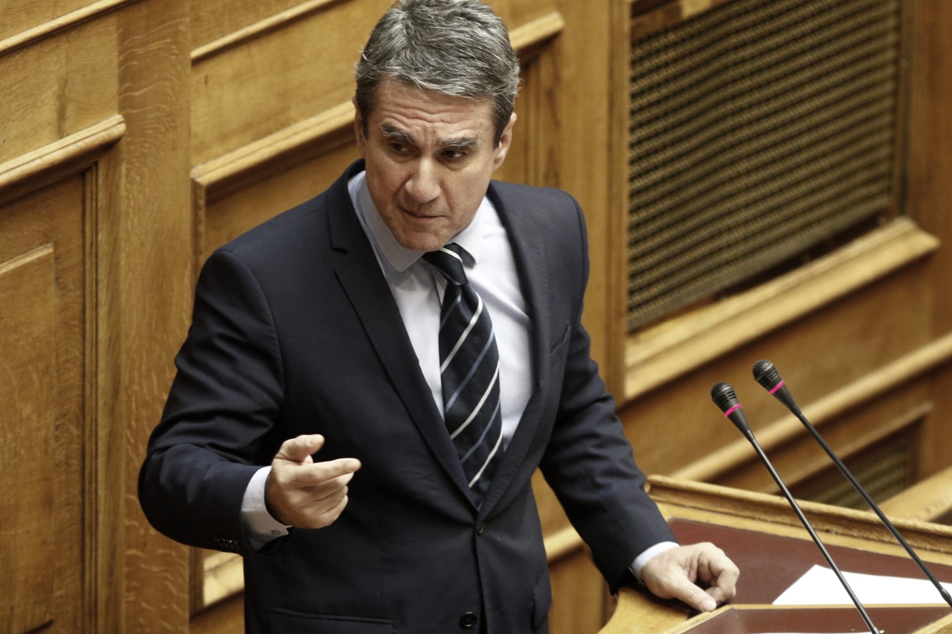 Λοβέρδος: Δεν υπάρχει διακρατική συμφωνία με τη Σαουδική Αραβία για τα όπλα