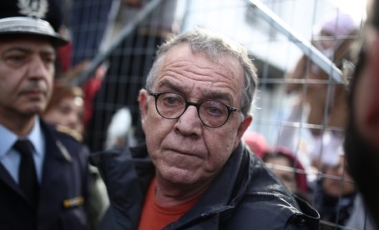 «Βουλιάζουν» τα νησιά από τους μετανάστες – Στο στόχαστρο ο Μουζάλας