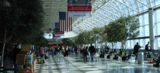 ΗΠΑ: Ελεγκτής εναέριας κυκλοφορίας είχε τη βόμβα στο σπίτι