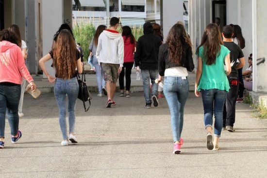 Πειραμάτων συνέχεια στα Λύκεια: Εξετάσεις σε 4 μαθήματα λέει τώρα το υπουργείο