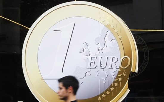 Κομισιόν: Προς υψηλό 10ετίας η ανάπτυξη της Ευρωζώνης για το 2017