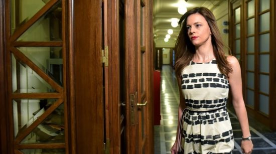 Συναγερμός στη Βουλή για τρομοδέμα στην Αχτσιόγλου