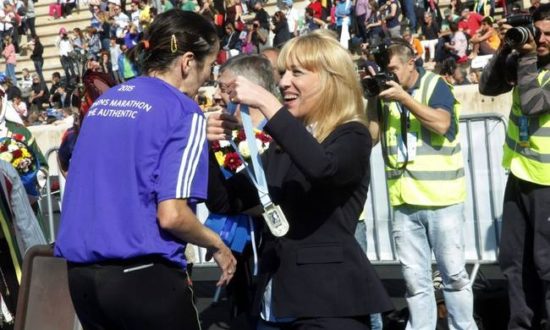 Δούρου: Οικουμενική, πανανθρώπινη και διαχρονική αξία ο Μαραθώνιος της Αθήνας