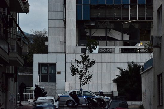 Βόμβα στο Εφετείο Αθηνών – Οι δράστες πυροβόλησαν κατά του φρουρού