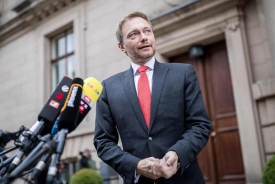 Γερμανία: Και το FDP αποκλείει συνεργασία με το CDU της Μέρκελ