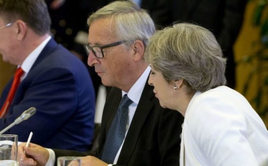 Έφτασε η ώρα της αλήθειας για το Brexit – Ενώπιον των Ευρωπαίων η Μέι