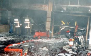 Έκρηξη σε βενζινάδικο στην Ανάβυσσο: Ήταν βόμβα λέει ο ιδιοκτήτης