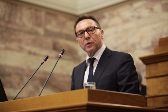 Στουρνάρας: Υπερφορολόγηση και έλλειψη χρηματοδότησης ανακόπτουν την ανταγωνιστικότητα