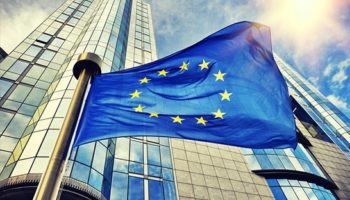 Κορυφαίοι οικονομολόγοι συμφωνούν: Και το 2018, έτος ευμάρειας για την Ευρώπη