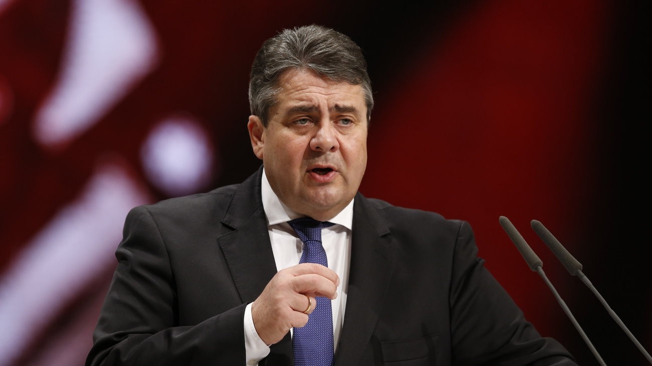 Γκάμπριελ: Οι μεταρρυθμίσεις Μακρόν στο επίκεντρο των συνομιλιών Μέρκελ – SPD