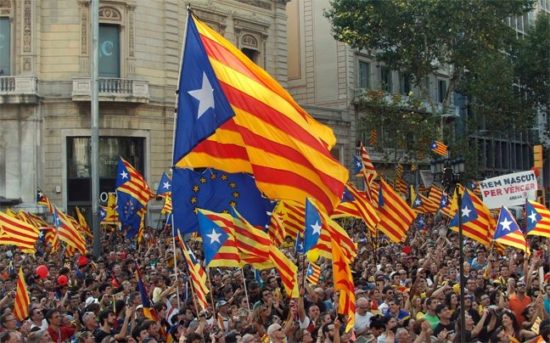 Στις κάλπες σήμερα 5,5 εκατομμύρια Καταλανοί