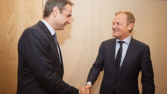 Ριζική διαφωνία Μητσοτάκη- Τουσκ για το προσφυγικό