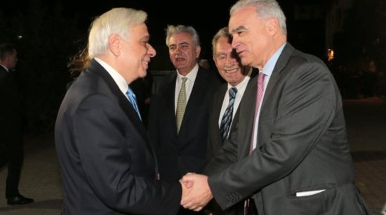 Παυλόπουλος: Η οικονομική πρόοδος πρέπει να επιδιωχθεί με σεβασμό στα δικαιώματα των εργαζομένων