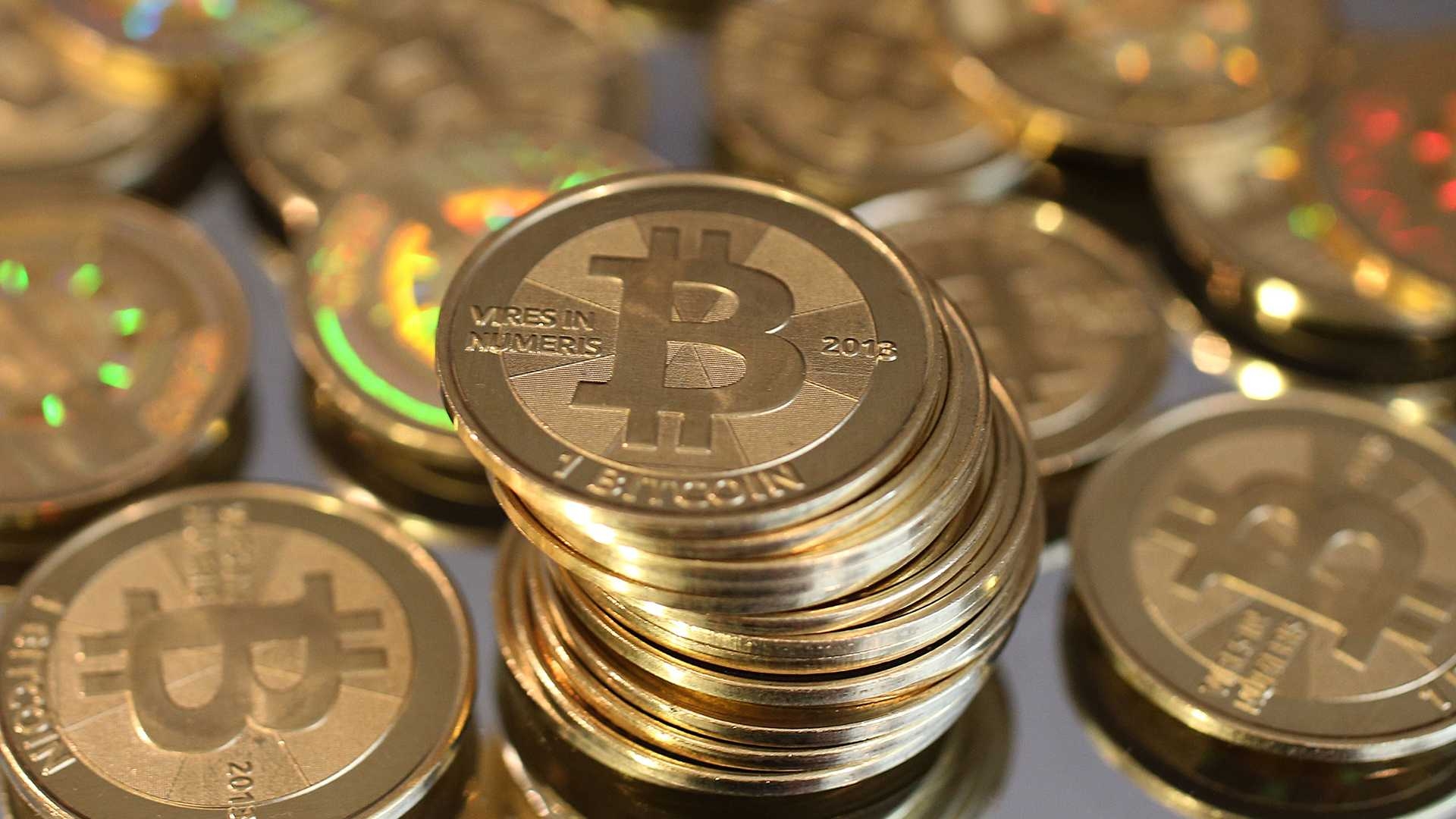 Η θύελλα, στέλνει το bitcoin κάτω από τα 10.000 δολάρια
