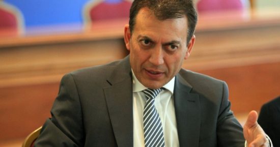 Βρούτσης: Τα επίσημα στοιχεία εκθέτουν την κυβέρνηση για την αδήλωτη εργασία