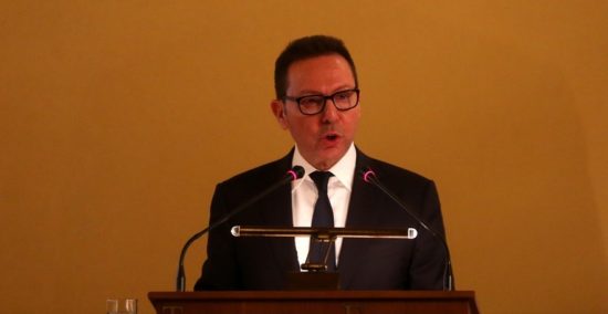 Επιμένει ο Στουρνάρας για προληπτικό πρόγραμμα στήριξης