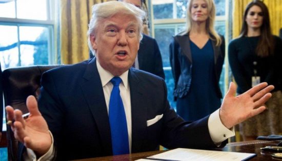 ΗΠΑ: «Δικαιωμένος» από το υπόμνημα Νούνες δηλώνει ο Τραμπ