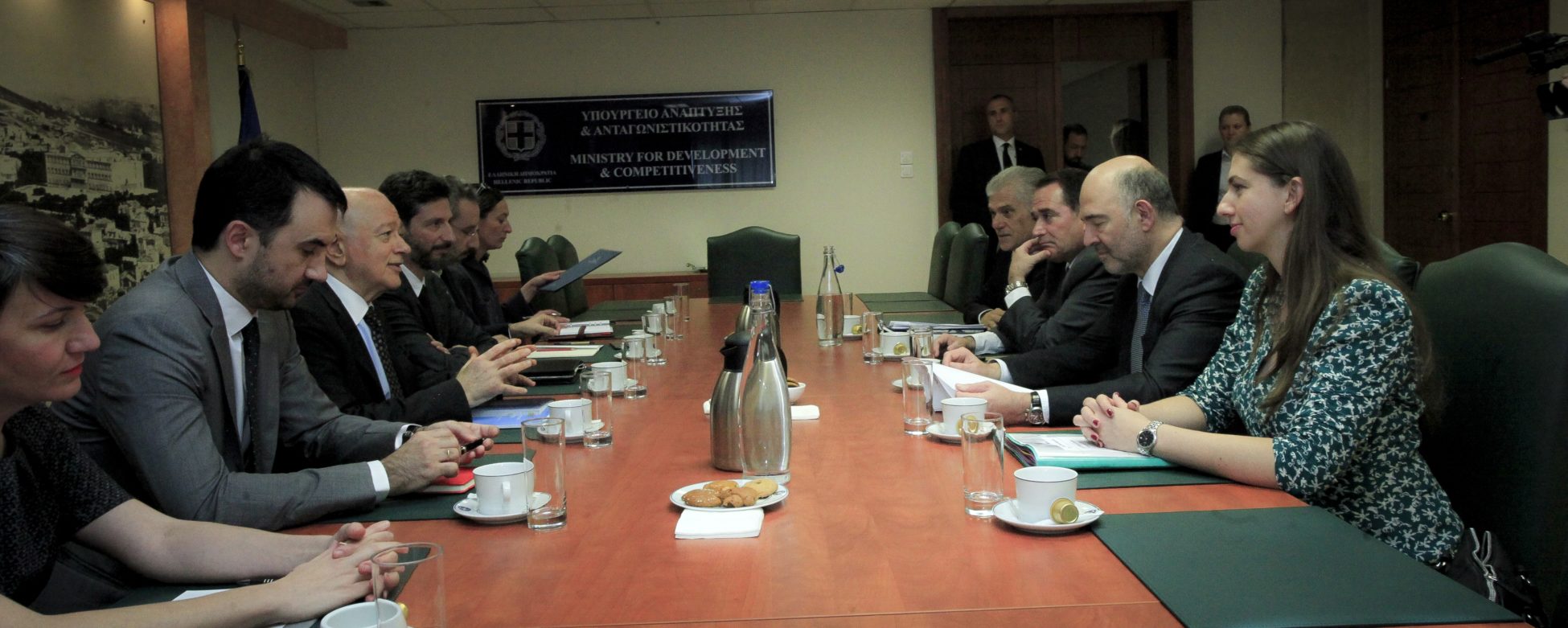 Μοσκοβισί: Πρέπει όλοι να δουλέψουμε για μια επιτυχή έξοδο από το πρόγραμμα