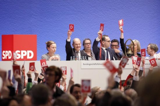 Γερμανία: Το SPD ψηφίζει υπέρ ή κατά ενός μεγάλου συνασπισμού