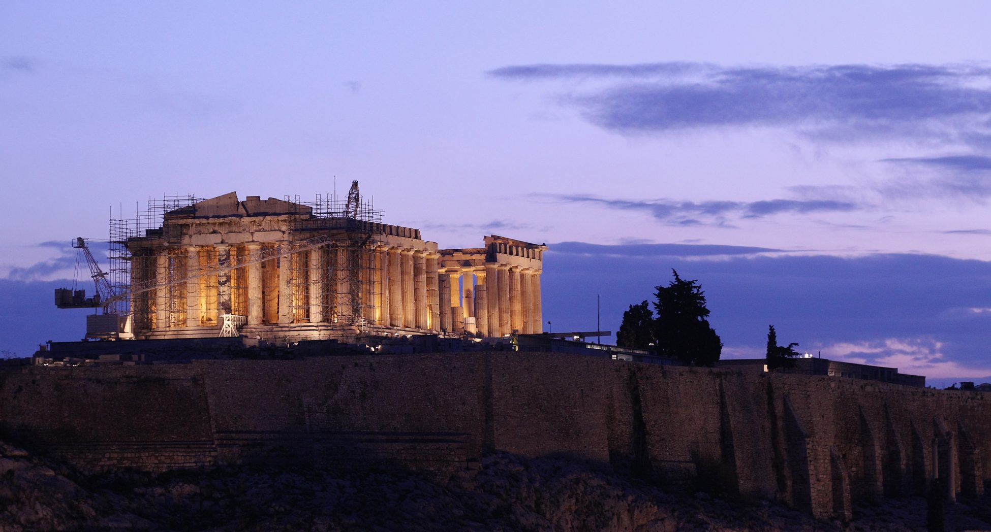 CNBC: Παρά την αναβάθμιση οι αγορές ανησυχούν ακόμα για την Ελλάδα